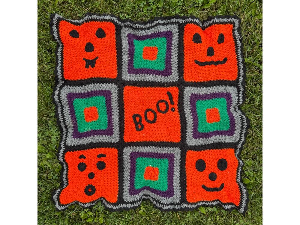 Vintage Crochet Halloween Blanket Jack O Lantern Pumpkin Granny Square BOO